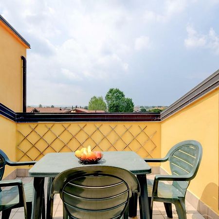 Sarno Apartments Caravaggio Sirmione Eksteriør bilde